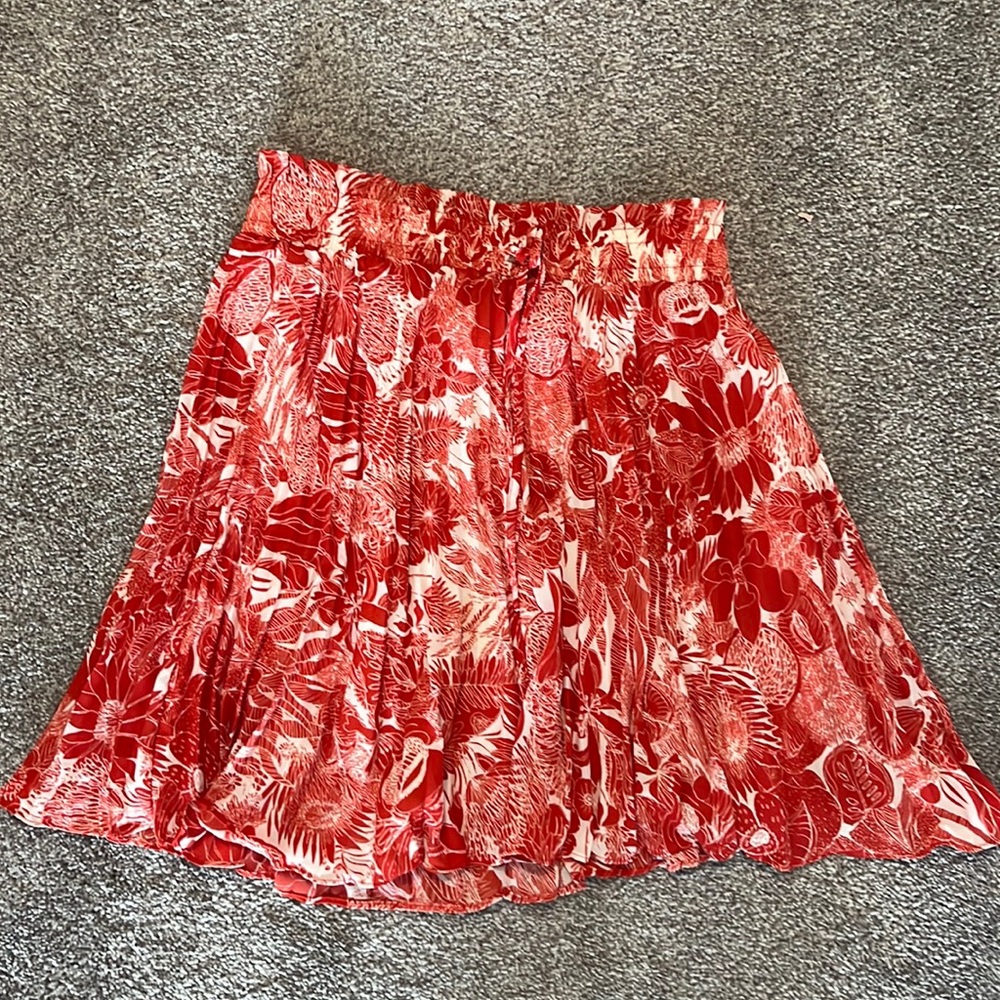 H&M pleated floral skirt - medium